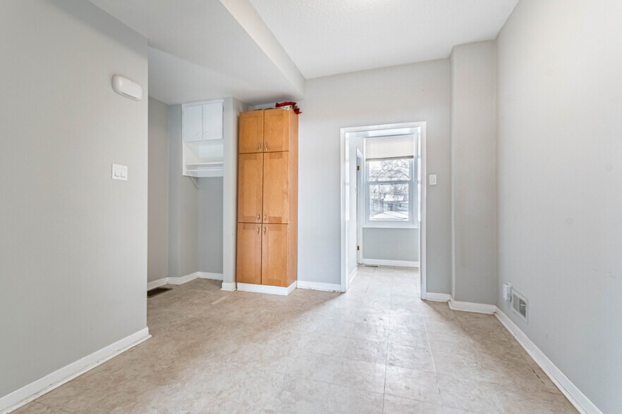 More Photos Of 740 Lansdowne Av, Toronto Multifamily For Sale