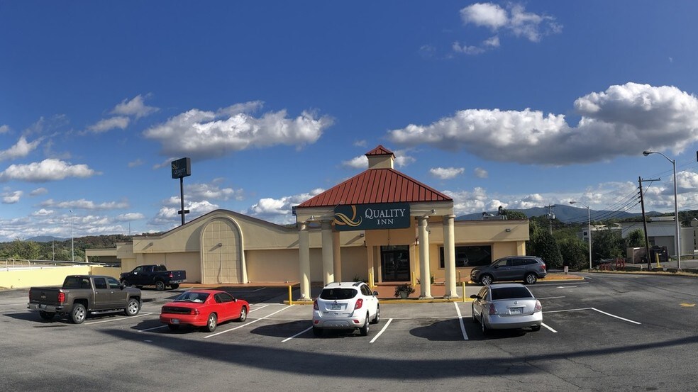 More Photos Of 1010 Cosby Hwy, Newport Hotel For Sale