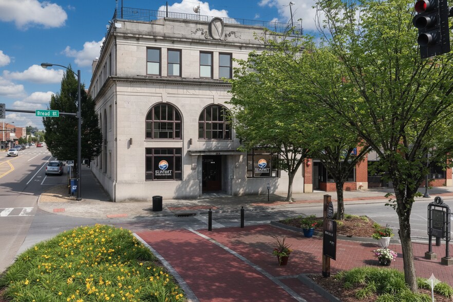 More Photos Of 255 Broad St., Kingsport General Retail For Sale