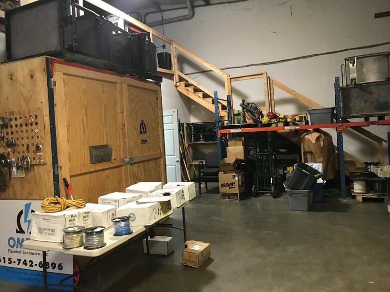 More Photos Of 201-207 Omohundro Pl, Nashville Industrial For Sale