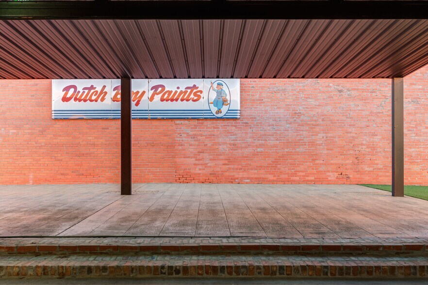 More Photos Of 1213 Crickets Ave, Lubbock Storefront For Sale