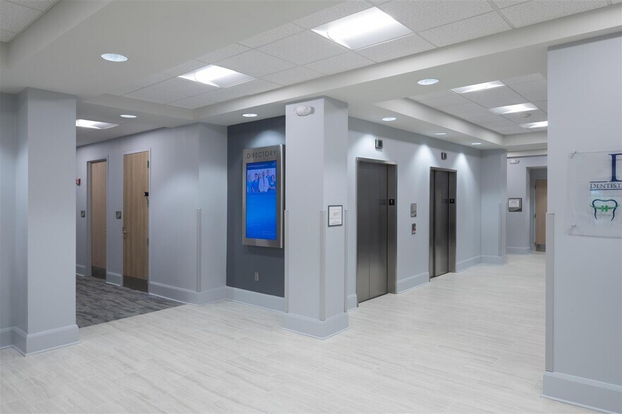 More Photos Of 8401 Medical Plaza Dr, Charlotte Medical For Lease