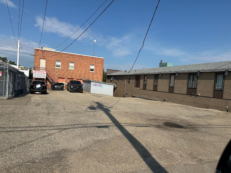 More Photos Of 5011 50 St, Stony Plain Storefront For Sale