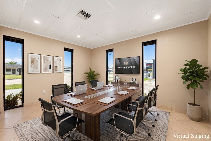 More Photos Of 130 W San Augustine St, Deer Park Office For Sale