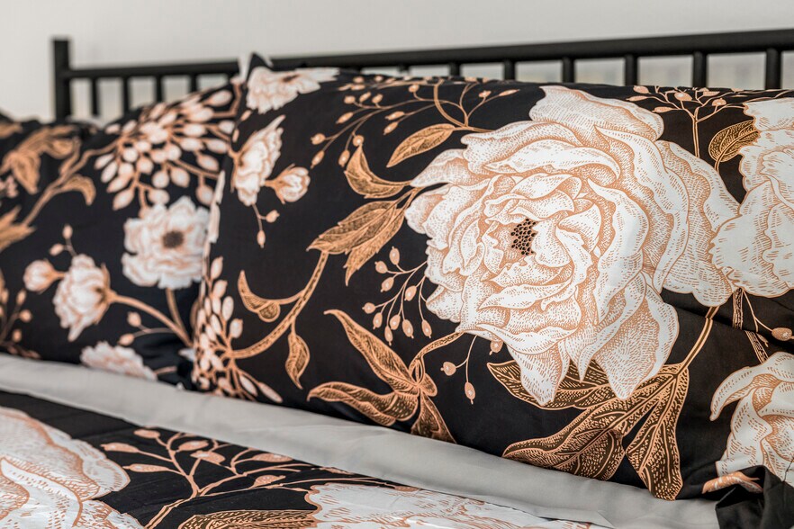 More Photos Of 9-13 Broadway St, Asheville Storefront Retail Office For Sale