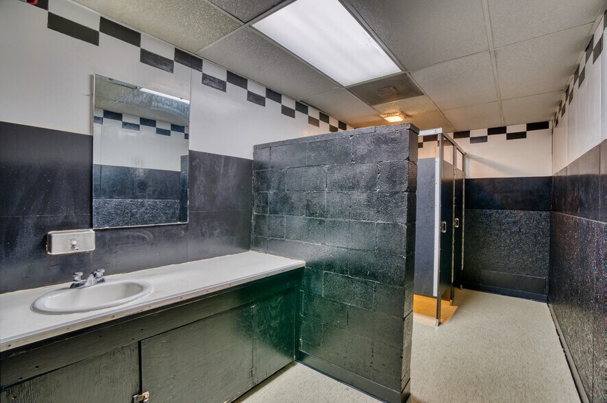 More Photos Of 2724 Emanuel Church Rd, West Columbia Skating Rink For Sale