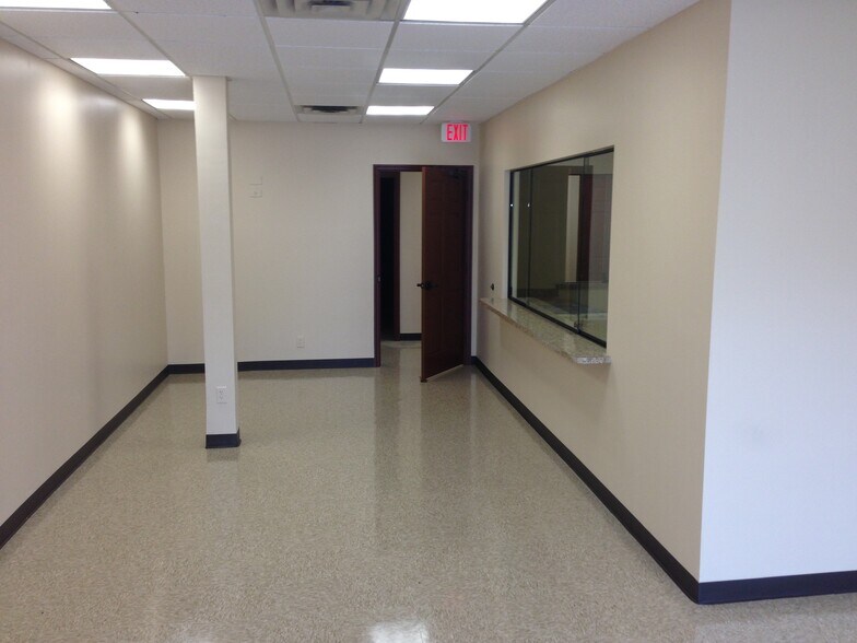 More Photos Of 3896 N Federal Hwy, Lighthouse Point Medical For Lease