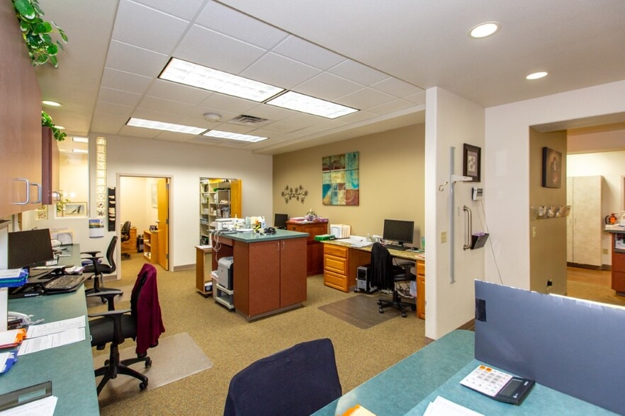 More Photos Of 1005 Division St, Prescott Medical For Sale