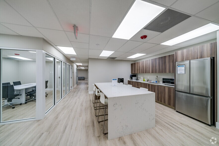 More Photos Of 1200 NW 78th Ave, Doral Unknown For Lease