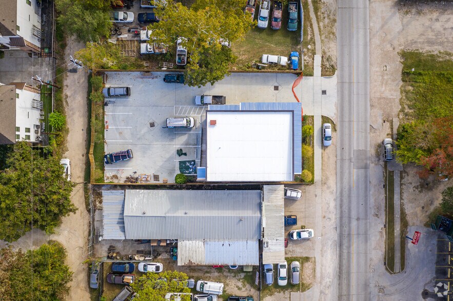 More Photos Of 729 W 19th St, Houston Storefront Retail Office For Sale