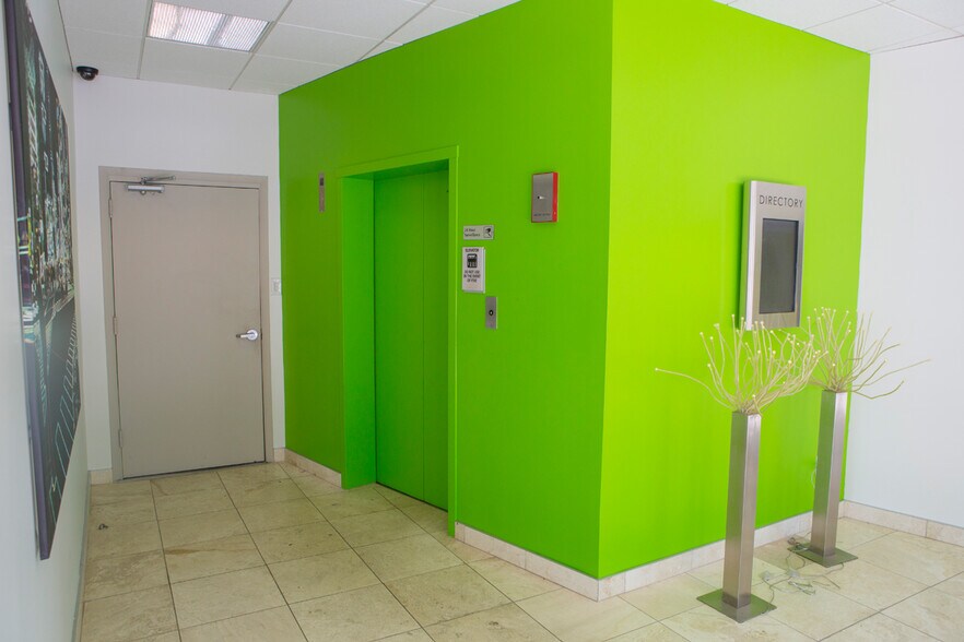 More Photos Of 125 E Trinity Pl, Decatur Office For Sale