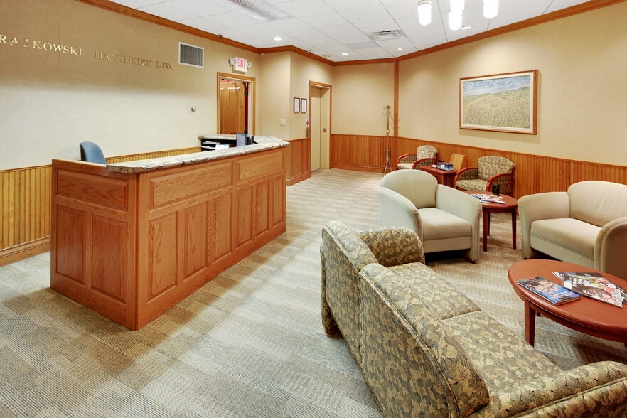 More Photos Of 11 N 7th Ave N, Saint Cloud Office For Sale