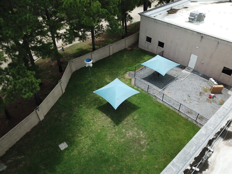 More Photos Of 5630 N Eldridge Pky, Houston Unknown For Lease