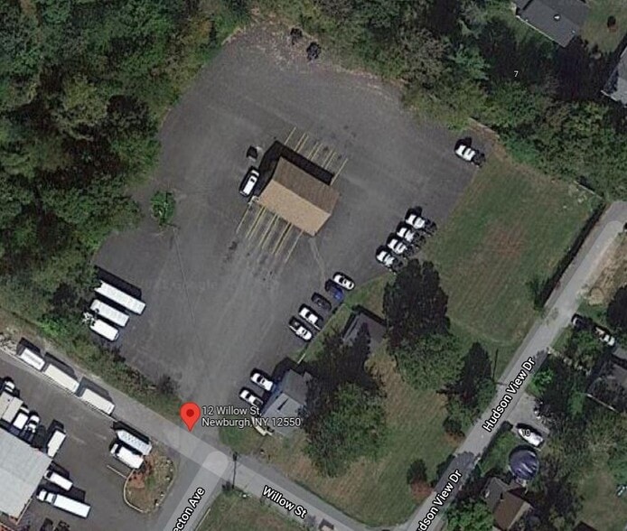 More Photos Of 12 Willow St, Newburgh Truck Terminal For Sale