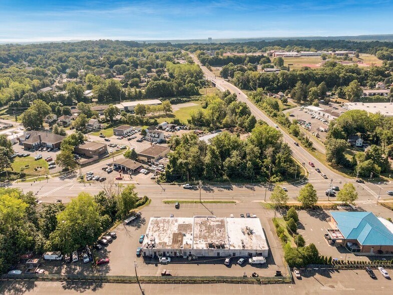 More Photos Of 319-321 Rt 9W, Orangeburg Freestanding For Lease