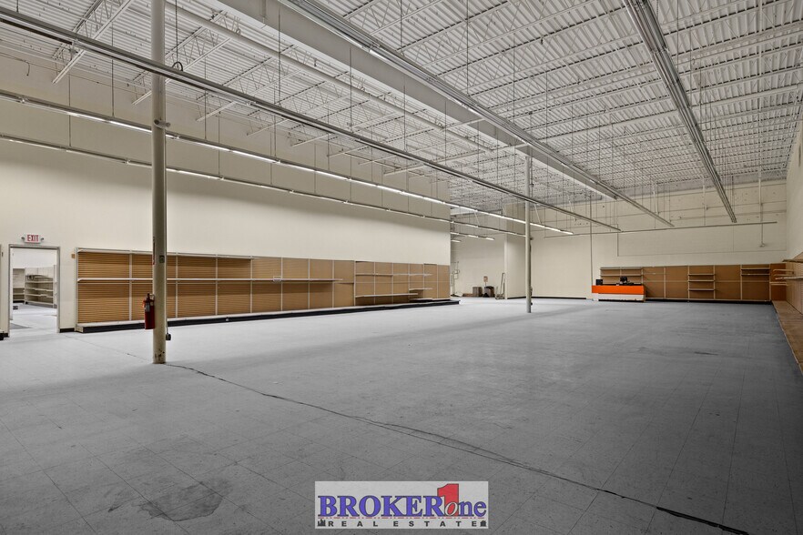 More Photos Of 2135 E 12th St, Casper Unknown For Lease