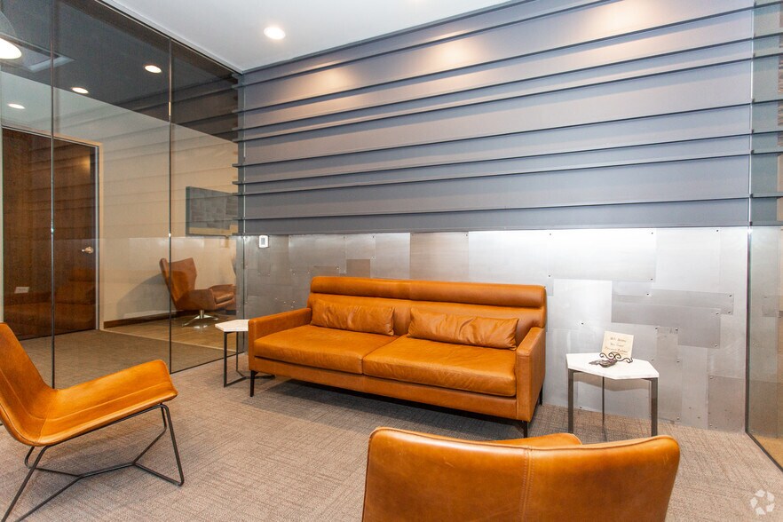 More Photos Of 2901 W Bluegrass Blvd, Lehi Office For Lease