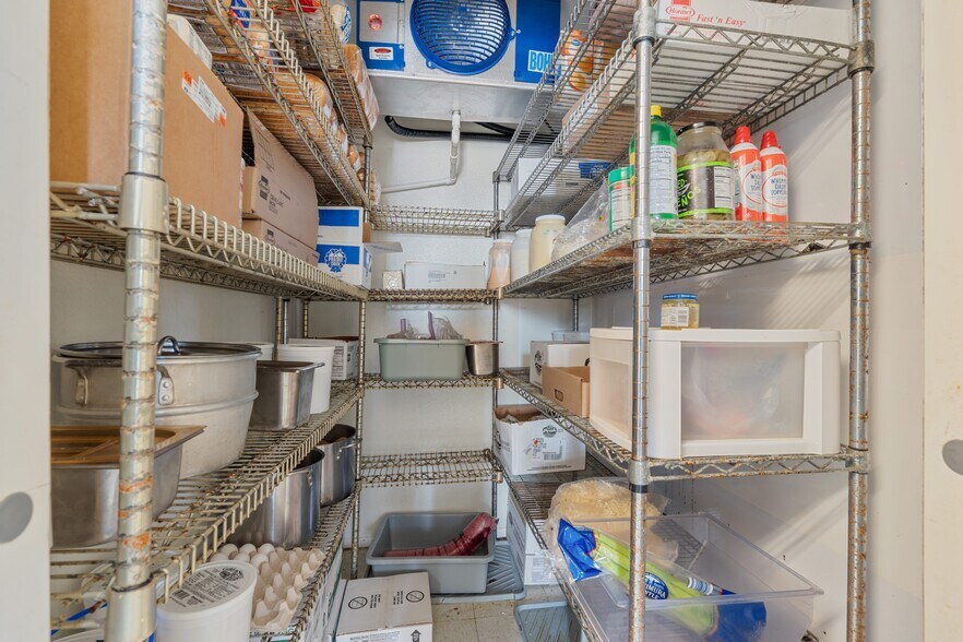 More Photos Of 28534 U.S. 18, Mc Gregor General Retail For Sale