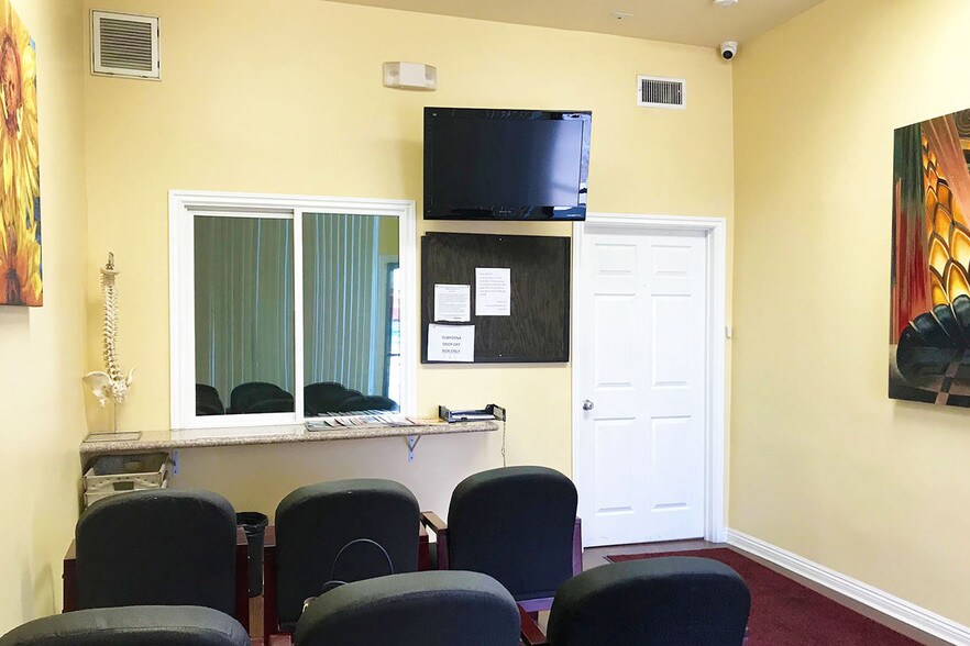 More Photos Of 11680-11682 Atlantic Ave, Lynwood Medical For Lease