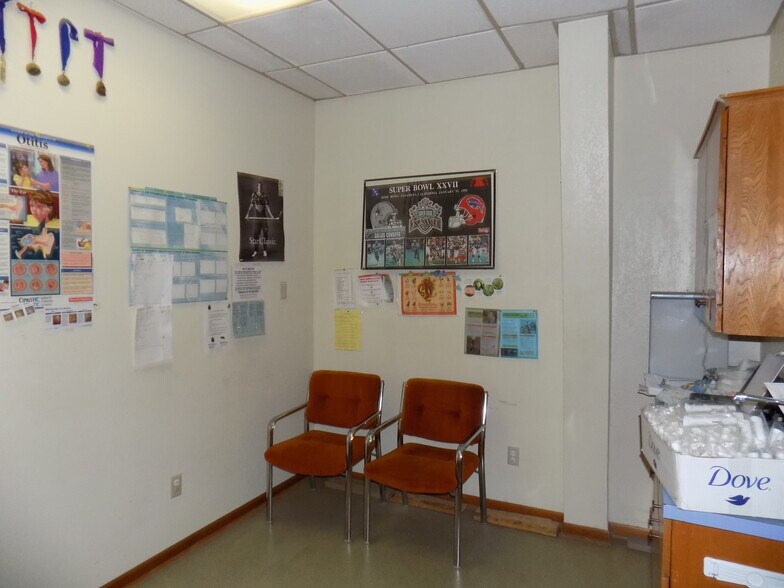 More Photos Of 315 S Cockrell Hill Rd, Duncanville Medical For Lease