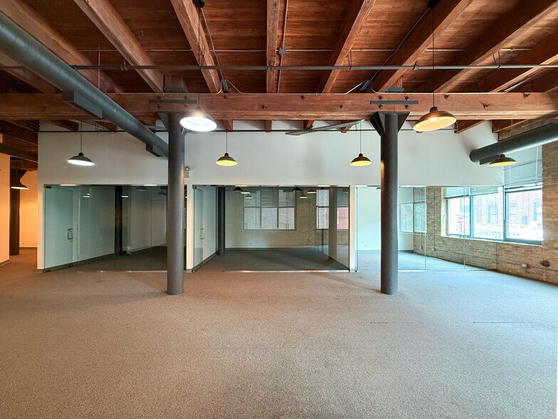 More Photos Of 770 N Halsted St, Chicago Office For Lease