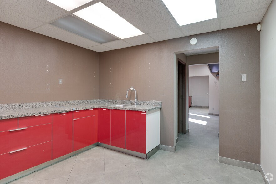 More Photos Of 1525 N Granite Reef Rd, Scottsdale Medical For Lease