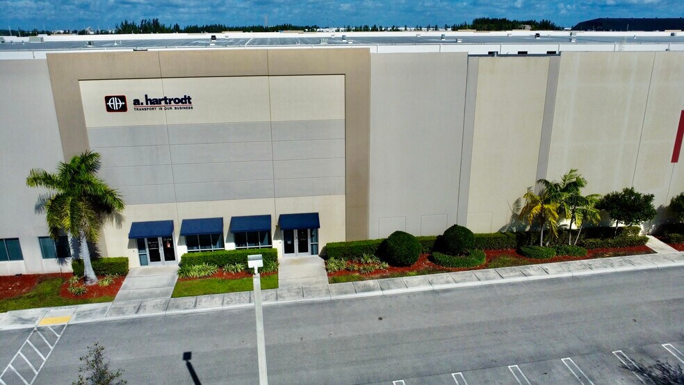 More Photos Of 11411 NW 107 St, Miami Warehouse For Lease