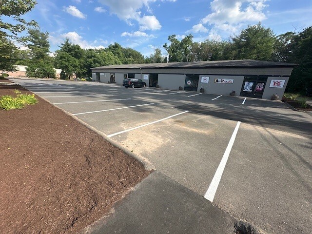 Primary Photo Of 369 W Main St, Avon Flex For Lease