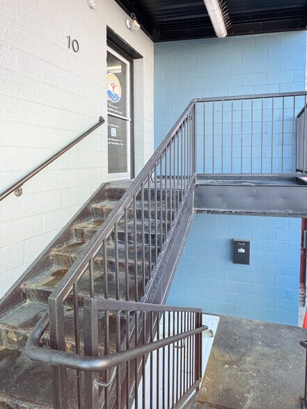 More Photos Of 10 Lafayette St, Washington Storefront Retail Office For Sale