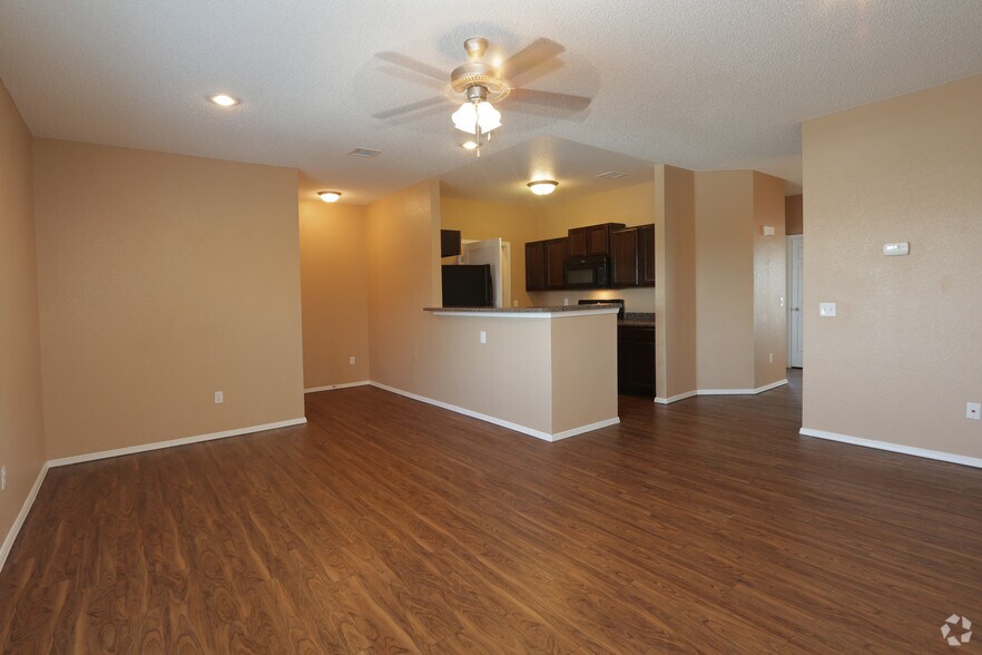 More Photos Of 2521 Robert Wynn St, El Paso Apartments For Sale
