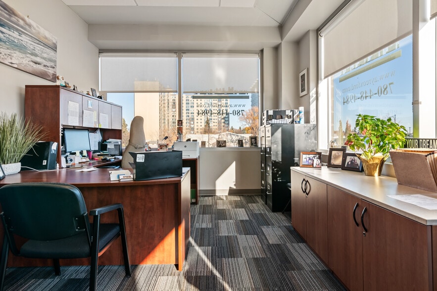 More Photos Of 13310 111 Av NW, Edmonton Unknown For Lease