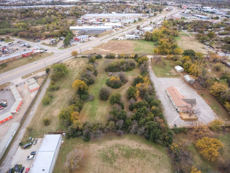 More Photos Of 695 McKenzie St, Lewisville Land For Sale