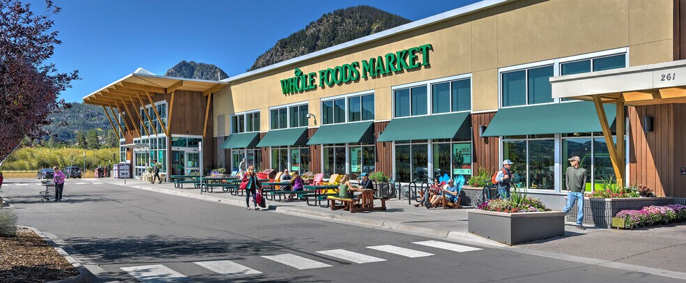 More Photos Of 226 Lusher Ct, Frisco General Retail For Sale