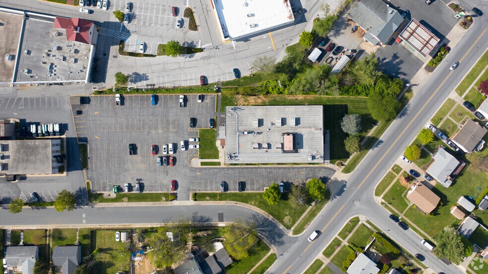 More Photos Of 20 E Timonium Rd, Timonium Office For Sale