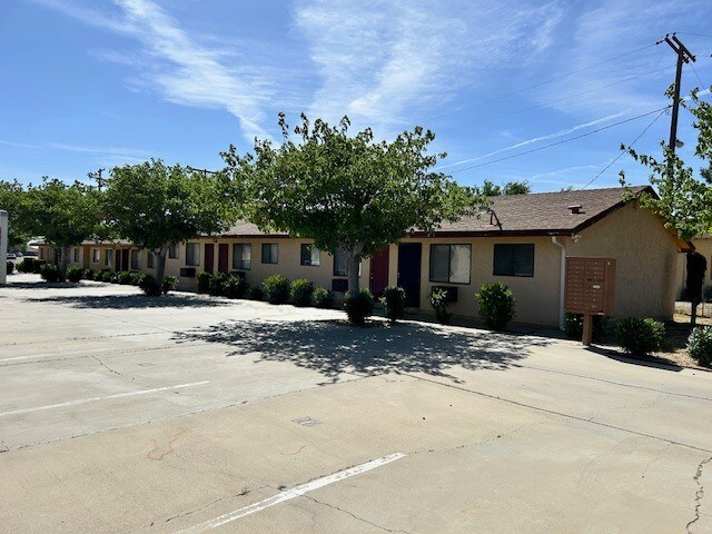 More Photos Of 15430 Meyer Rd, Mojave Apartments For Sale