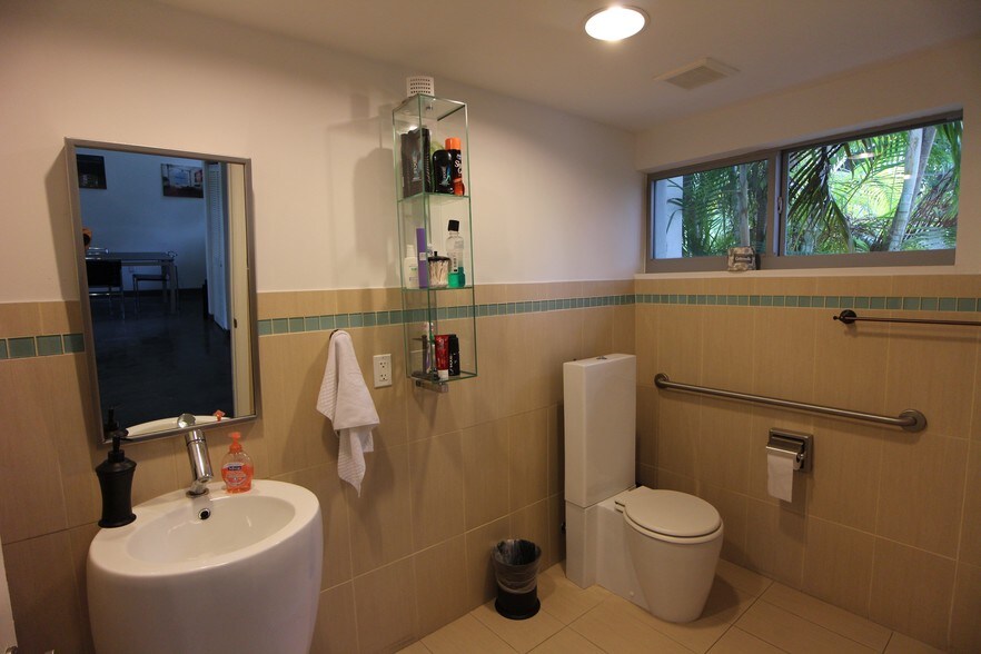 More Photos Of 1329 Alton Rd, Miami Beach Office Residential For Sale