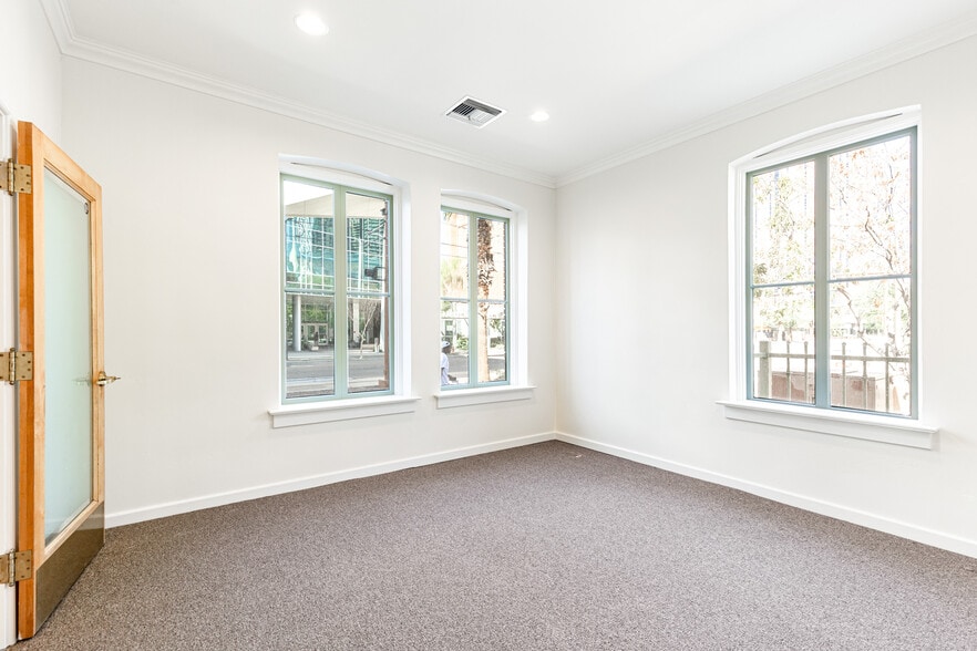 More Photos Of 331 N 1st Ave, Phoenix Office Residential For Lease