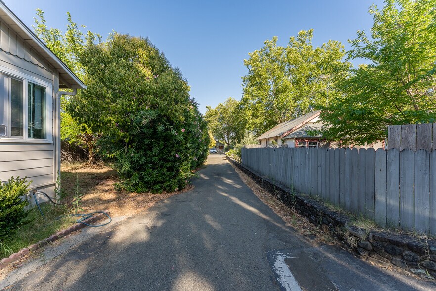 More Photos Of 13240 US-101, Hopland Land For Sale