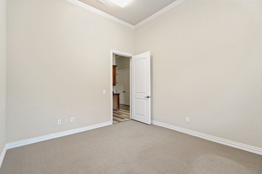 More Photos Of 1141 Keller Pky, Keller Medical For Lease