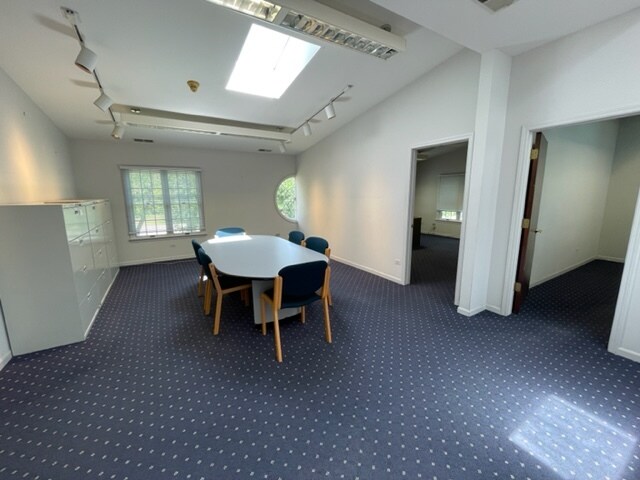 More Photos Of 2093 Rand Rd, Des Plaines Office For Lease