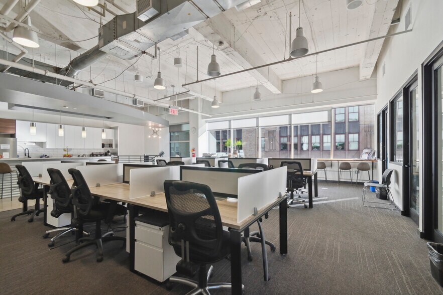 More Photos Of 1619 Walnut St, Philadelphia Office For Lease