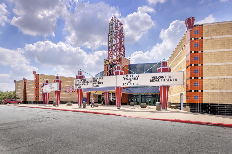 12651 Vance Jackson Rd, San Antonio, TX 78230 For Lease