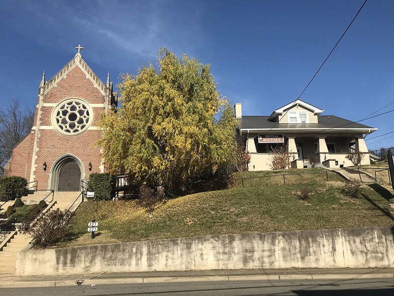 More Photos Of 223 E Market St, Johnson City Religious Facility For Sale