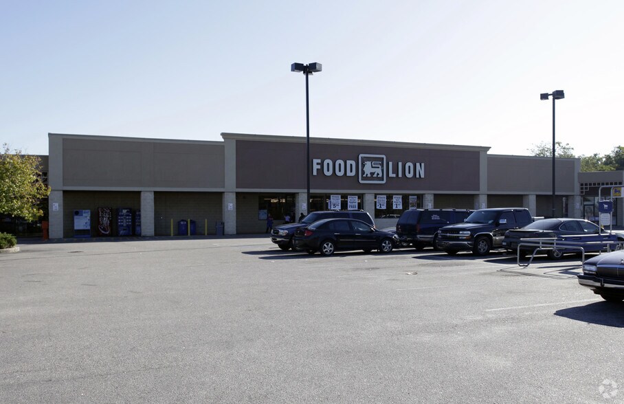 Primary Photo Of 350 N Cashua Dr, Florence General Retail For Lease