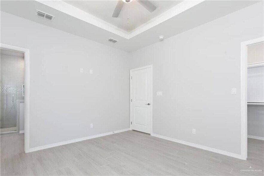 More Photos Of 402 Newport Ave, Edinburg Apartments For Sale