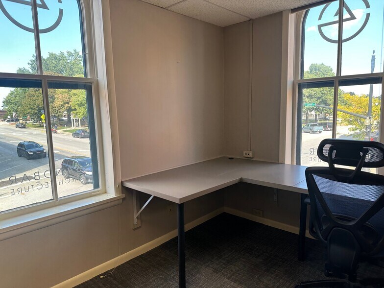 More Photos Of 201-207 S Court St, Medina Storefront Retail Residential For Lease