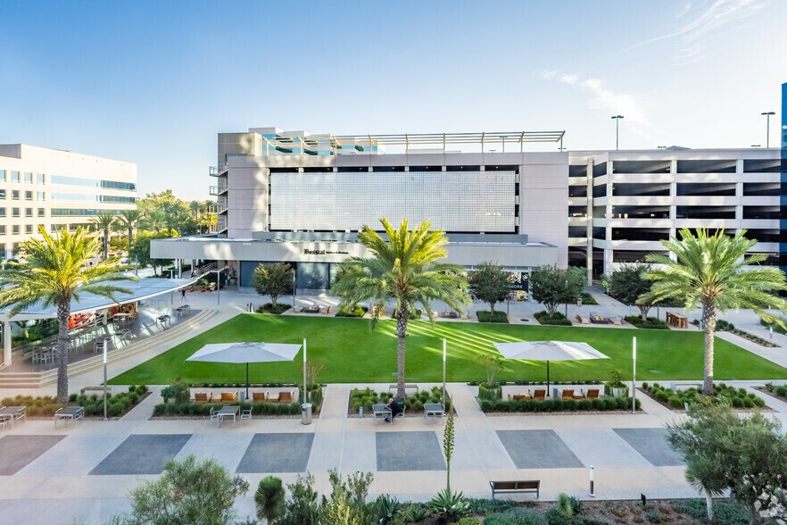 More Photos Of 18101 Von Karman Ave, Irvine Unknown For Lease