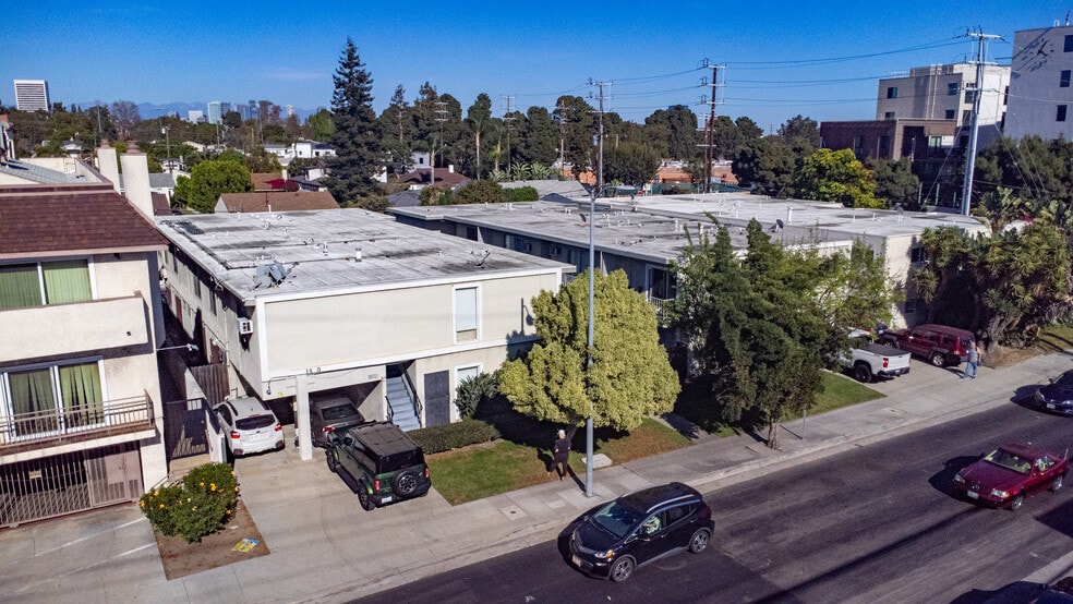 More Photos Of , Los Angeles Multifamily For Sale