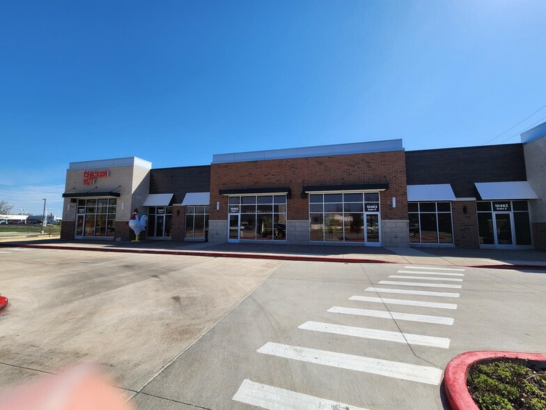 More Photos Of 10463 Manchester Rd, Kirkwood General Retail For Lease