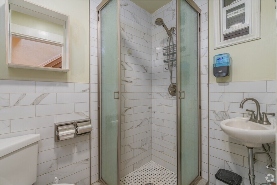 More Photos Of 1010 10th St, Sacramento Apartments For Sale